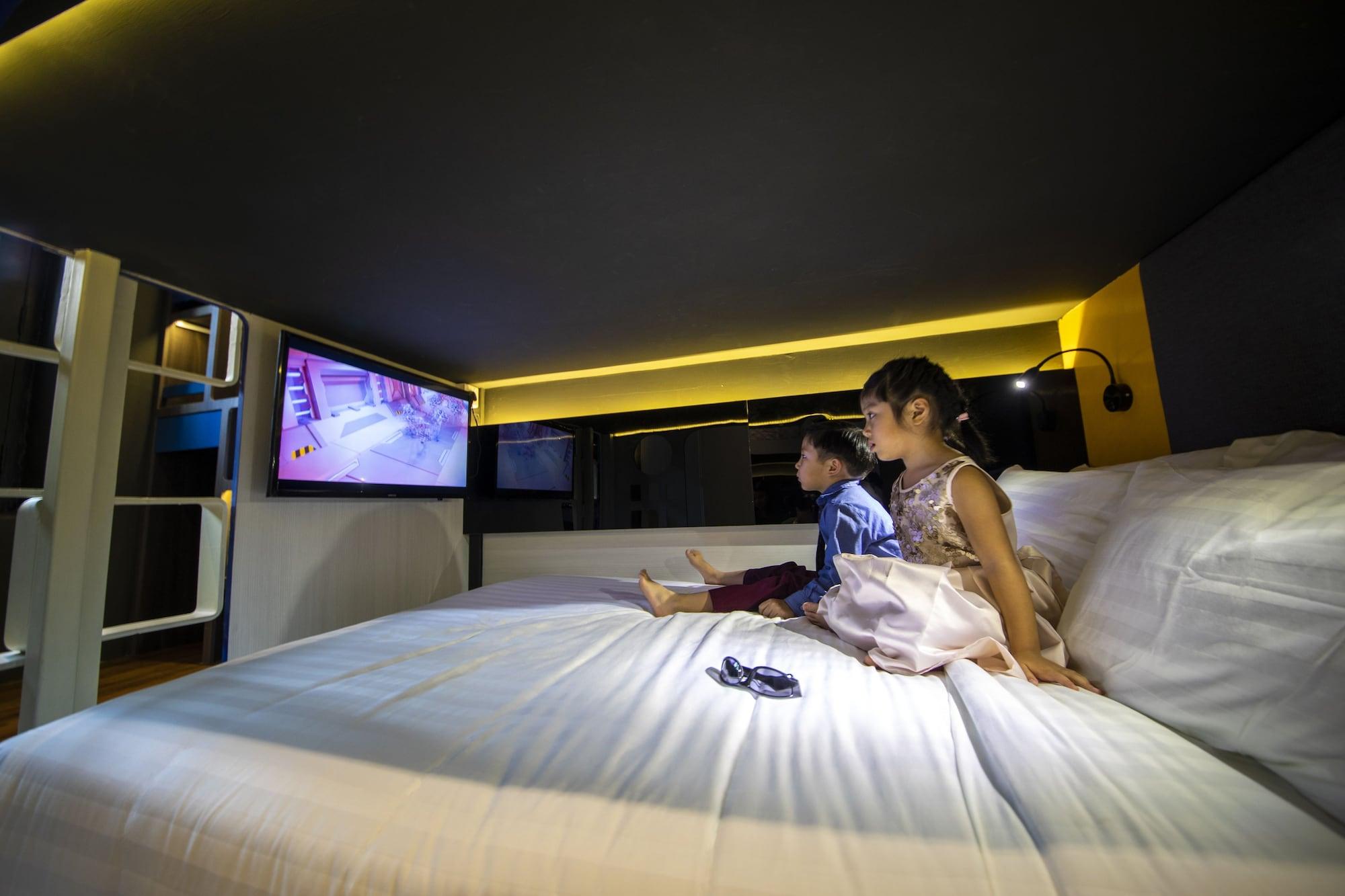 Cube Family Boutique Capsule Hotel At Chinatown Сінгапур Екстер'єр фото