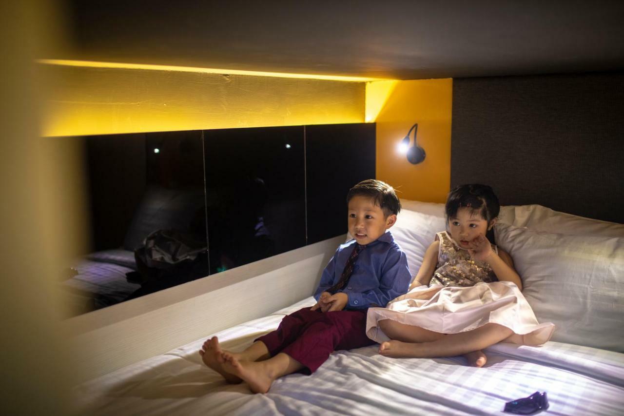 Cube Family Boutique Capsule Hotel At Chinatown Сінгапур Екстер'єр фото